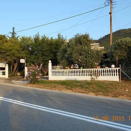 Doukas Гостевой дом