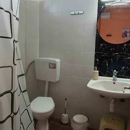 Konukevi Doukas 3*