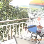 Doukas Pensjonat 3*
